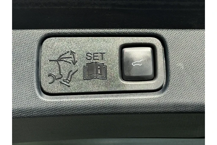 $37995 : Ford Mustang Mach-E 2023 AWD image 10