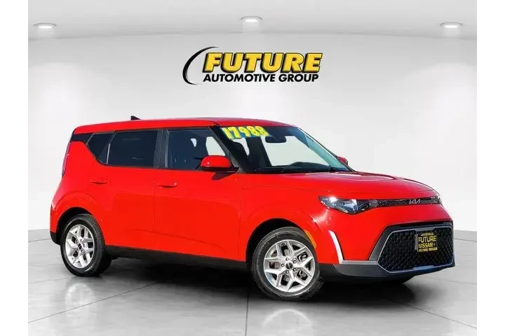 $17988 : Kia Soul 2024 LX 4dr Crossov image 1