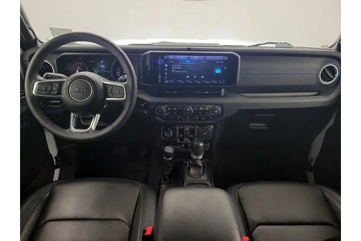 $37998 : Jeep Wrangler 2024 4x4 High image 9