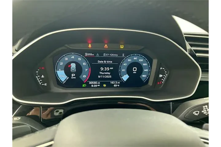 $31690 : Audi Q3 2024 AWD quattro S l image 3