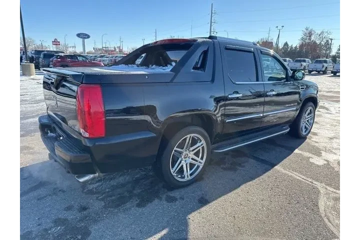 $10000 : Cadillac Escalade EXT 2011 A image 8