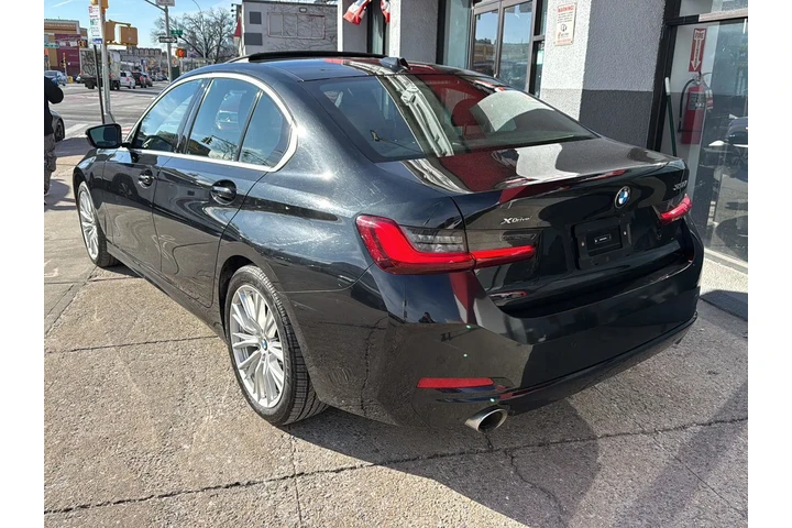 $28990 : BMW 3 Series 2024 AWD 330i x image 5
