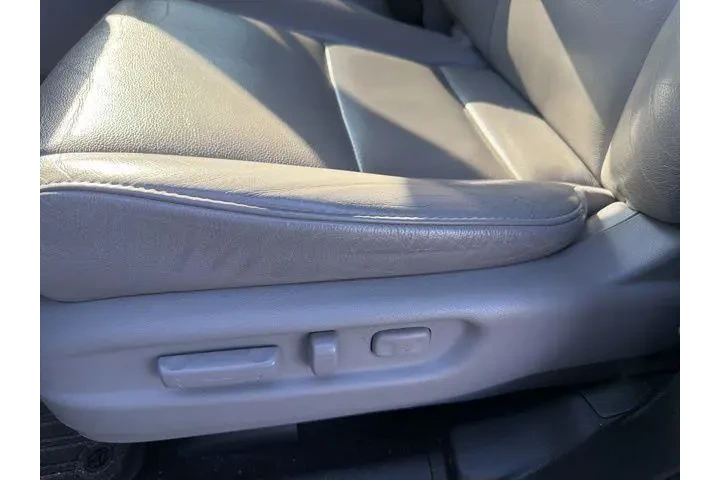 $19992 : Honda Pilot 2018 AWD EX-L 4d image 8