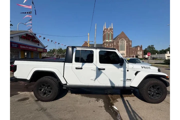 $30995 : 2022 Gladiator Willys image 9