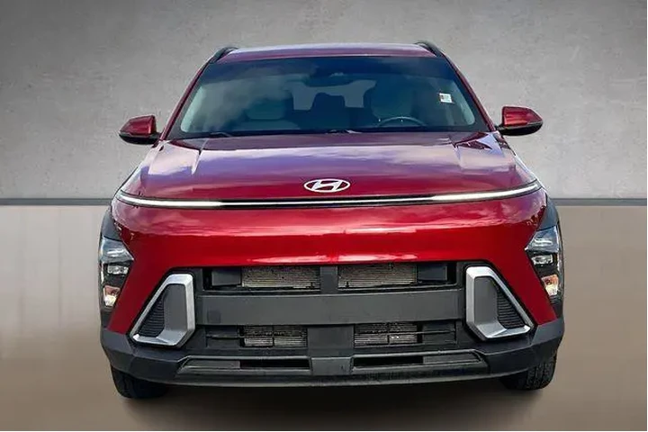 $21740 : Hyundai KONA 2024 SEL 4dr Cr image 3