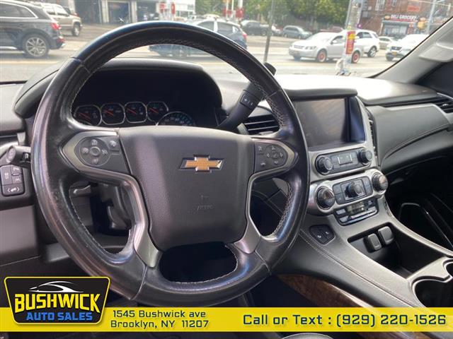 $31995 : Used 2019 Suburban 4WD 4dr 15 image 7