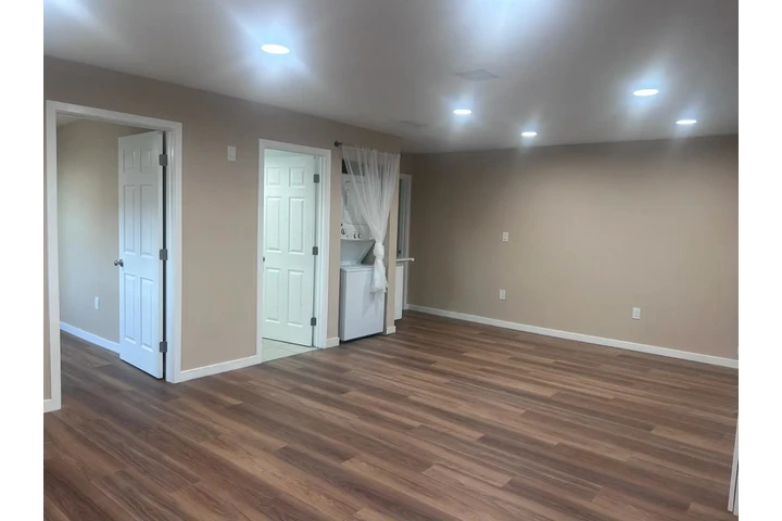 $2950 : Se Renta Casa 2H DTLA 90015 image 3