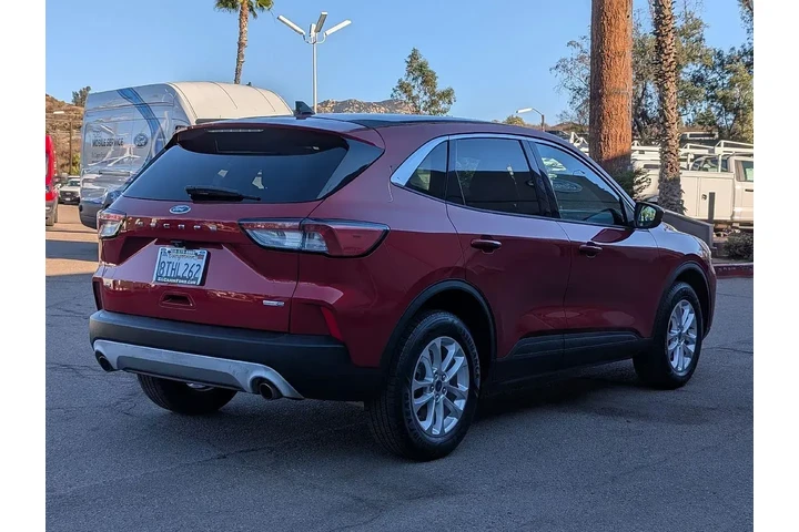 $16768 : Ford Escape 2020 AWD SE 4dr image 10