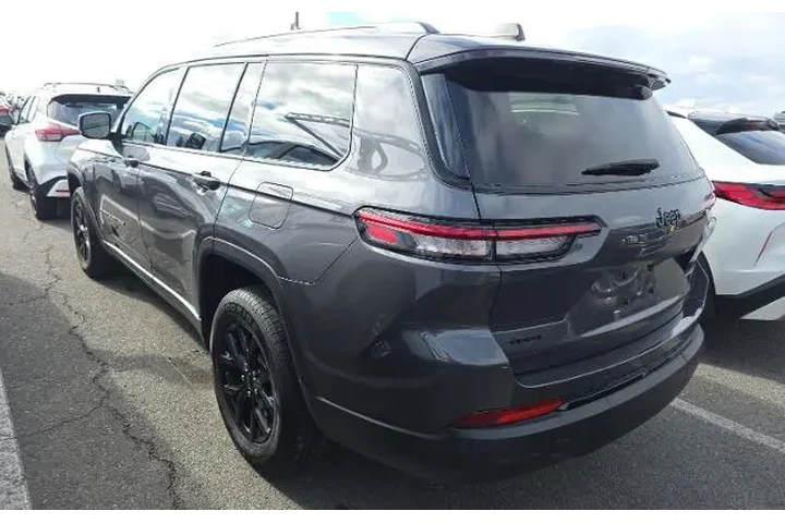 $31995 : Jeep Grand Cherokee L 2024 4 image 3