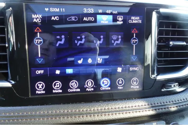 $14995 : 2017 PACIFICA image 2