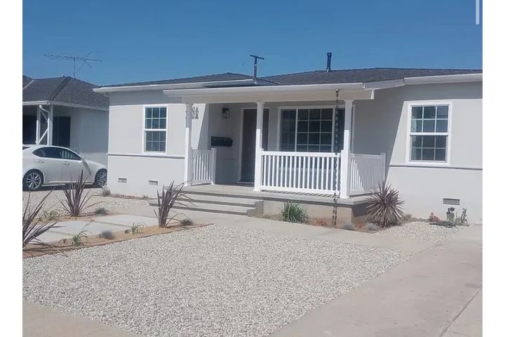 $1920 : READY NOW in ✅ Gardena CA✅ image 1