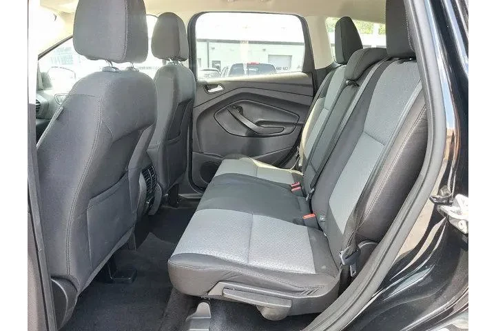 $8965 : Ford Escape 2017 AWD SE 4dr image 10