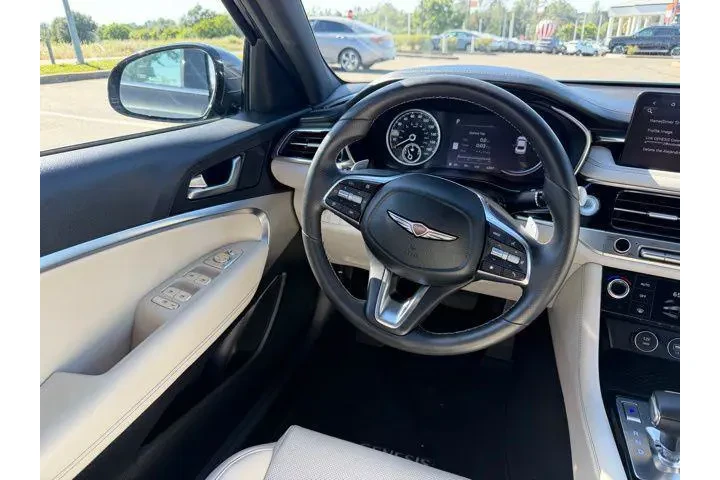 $33991 : Genesis G70 2025 2.5T Sport image 10