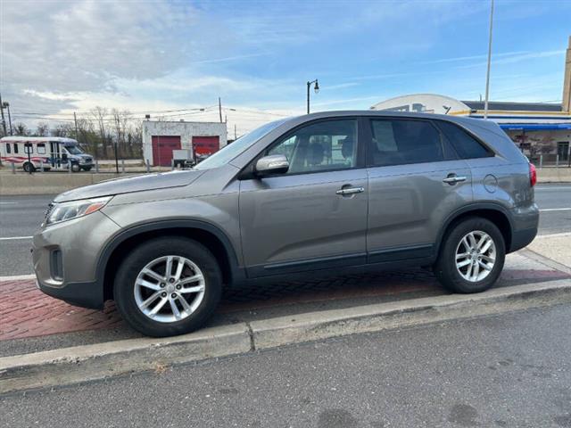 $7995 : 2015 Sorento LX image 8