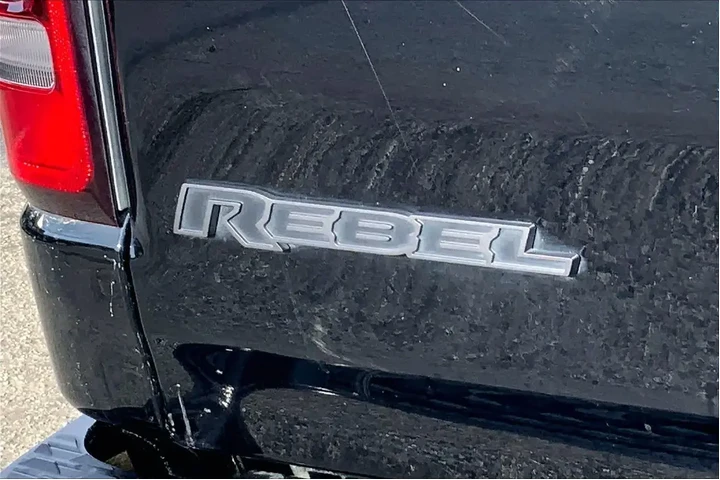 $28985 : Ram 1500 2021 4x4 Rebel 4dr image 9