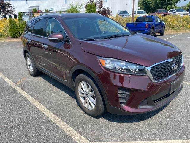 $22995 : PRE-OWNED 2019 KIA SORENTO LX image 2