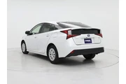 $23998 : Toyota Prius 2021 XLE 4dr Ha thumbnail