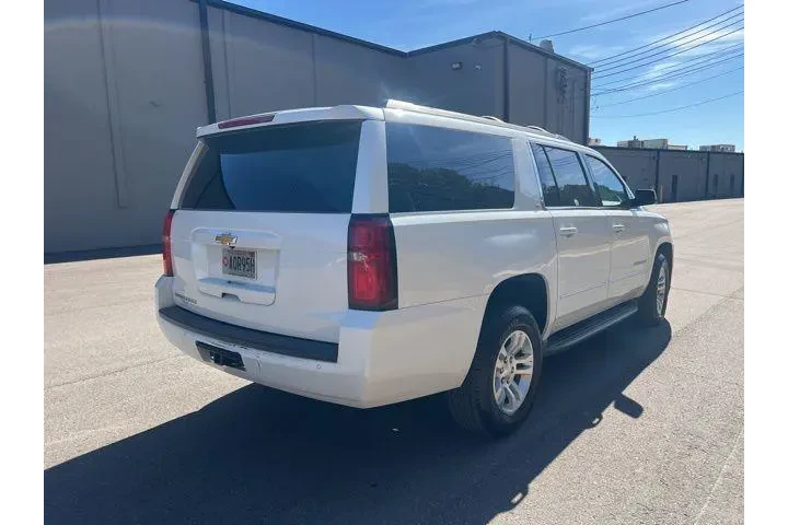 $13499 : Chevrolet Suburban 2017 4x2 image 6