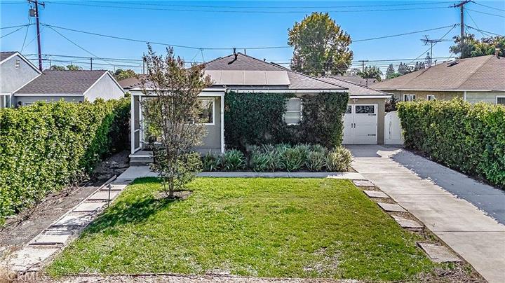 $1100 : 9012 Stamps Rd, Downey, CA 902 image 2