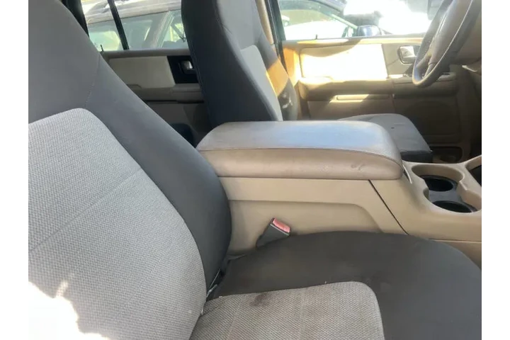 $5000 : 2004 Expedition Eddie Bauer image 4