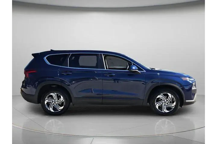 $19831 : Hyundai SANTA FE 2023 SE 4dr image 5