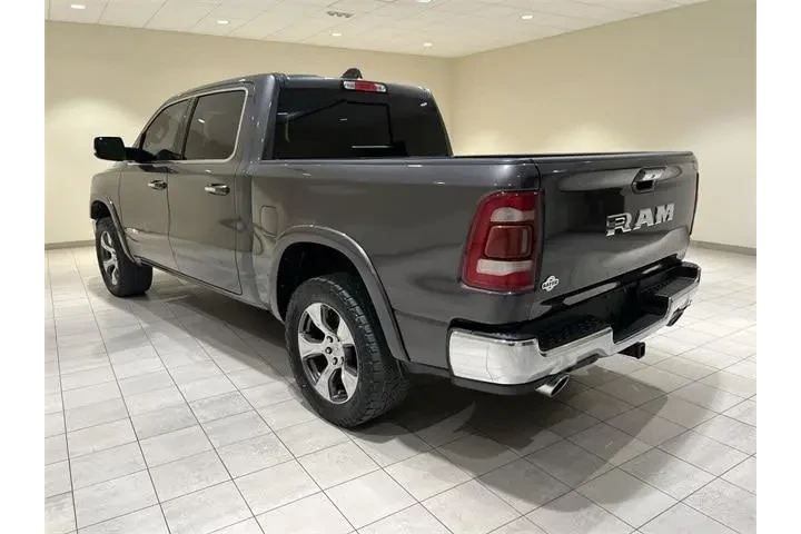 $27990 : Ram 1500 2019 4x4 Laramie 4d image 3