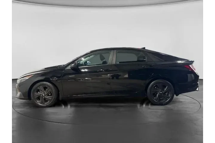 $18201 : Hyundai ELANTRA 2023 SEL 4dr image 7