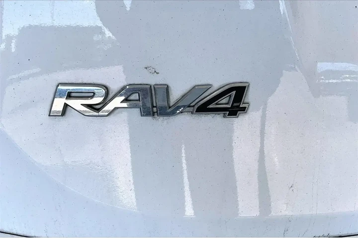 $16991 : Toyota RAV4 2017 XLE 4dr SUV image 9