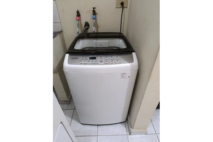$650 : Alquiler 2 cuartos 2 baños image 4