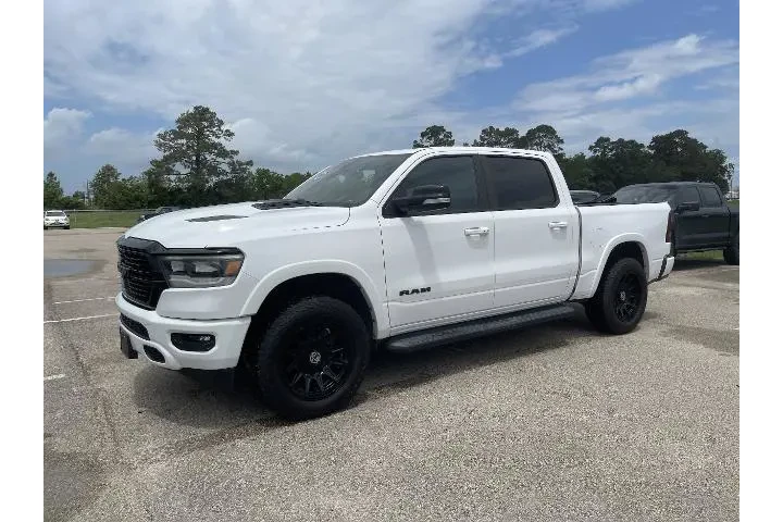 $32581 : Ram 1500 2021 4x4 Laramie 4d image 4