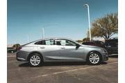 $17997 : Chevrolet Malibu 2023 LT 4dr thumbnail
