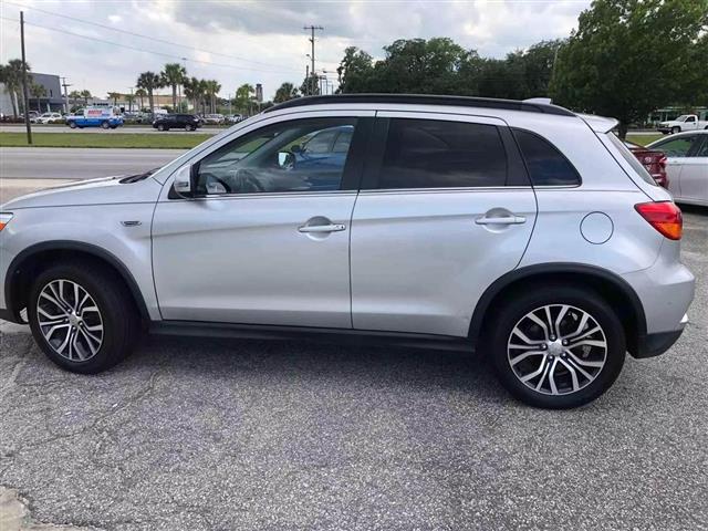 $15990 : 2018 MITSUBISHI OUTLANDER SPO image 4