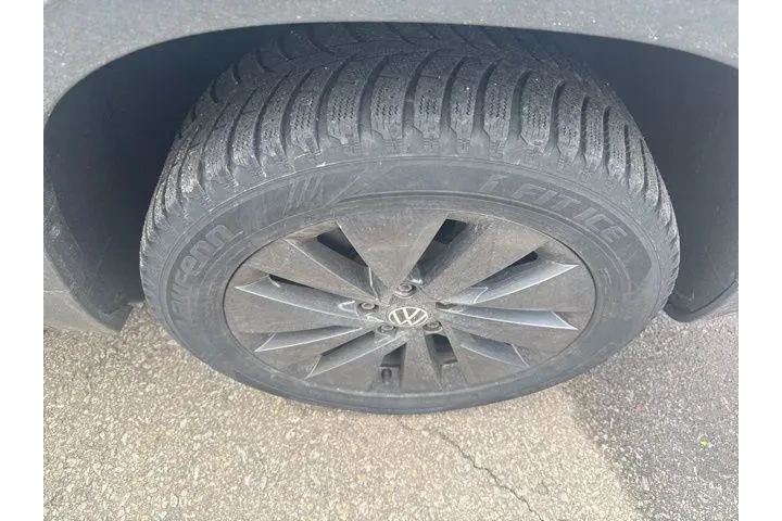 $15670 : Volkswagen Taos 2022 AWD S 4 image 4