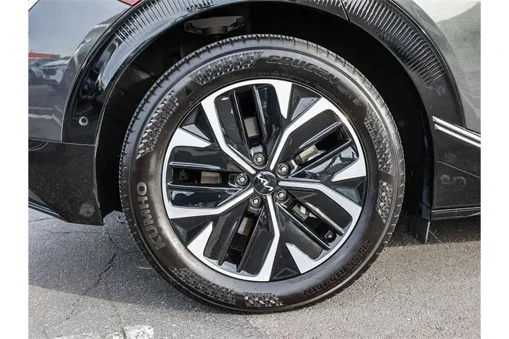 $22998 : Kia EV6 2023 Wind 4dr Crosso image 8