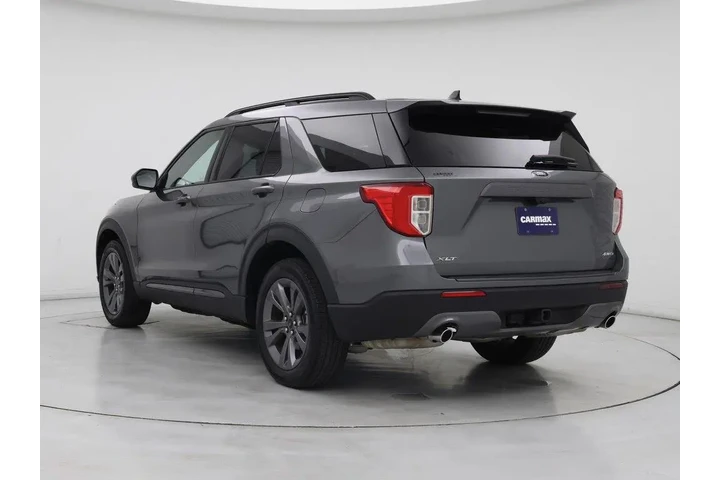 $30998 : Ford Explorer 2022 AWD XLT 4 image 2
