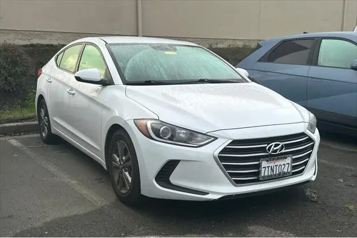 $11990 : Hyundai ELANTRA 2017 SE 4dr image 2