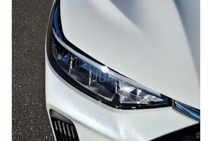 $32749 : Ford Escape 2025 ST-Line 4dr image 9