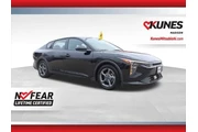 Kia K4 2025 LXS 4dr Sedan en Madison