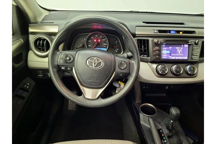 $17998 : Toyota RAV4 2015 AWD LE 4dr image 10