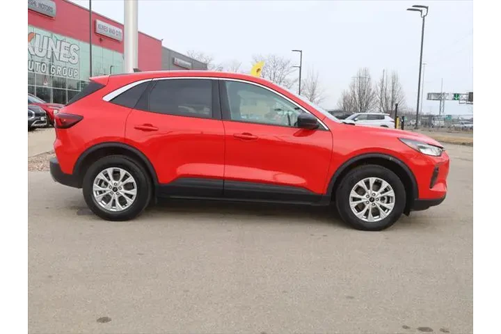 $20677 : Ford Escape 2024 AWD Active image 10