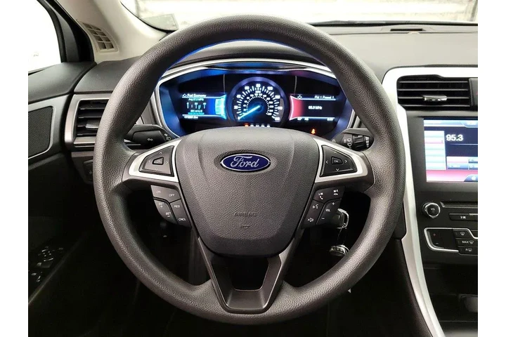 $13599 : Ford Fusion 2016 SE 4dr Seda image 10