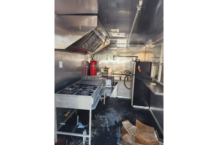 $17995 : 2023 A DOUGLAS FOOD TRAILER20 image 4