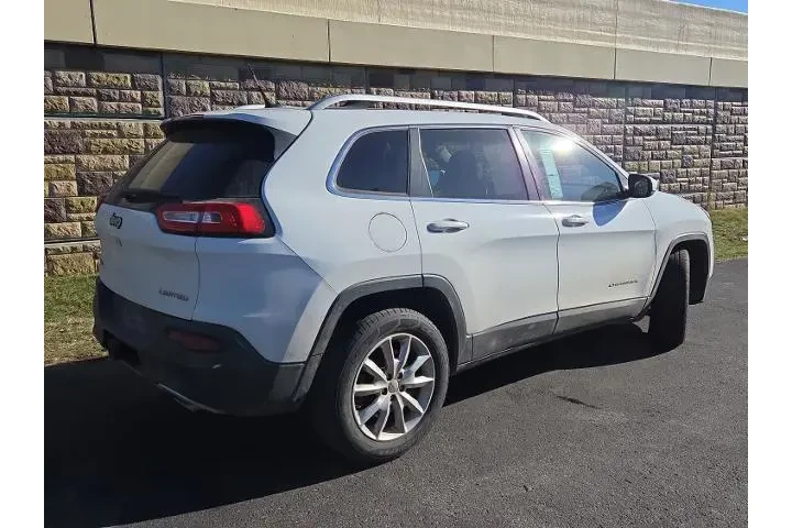 $8299 : Jeep Cherokee 2014 4x4 Limit image 8