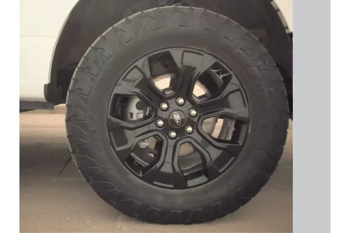 $38499 : Ford F-150 2023 4x4 XL 4dr S image 10