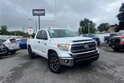 $25990 : 2014 Tundra thumbnail