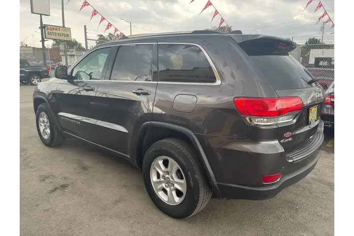 2017 Grand Cherokee Laredo image 6