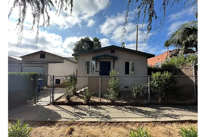 $1500 : Casa De renta🏠 Los Angele, CA image 2