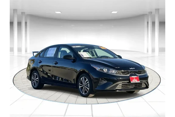 $16434 : Kia Forte 2023 LX 4dr Sedan image 5
