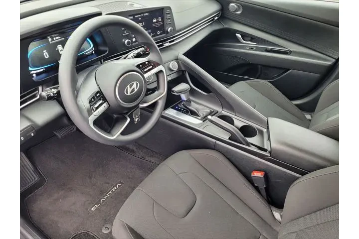 $19995 : Hyundai ELANTRA 2025 SE 4dr image 7