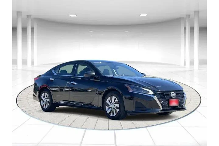$22599 : Nissan Altima 2025 2.5 S 4dr image 5